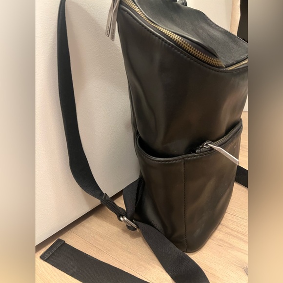 Matt and Nat Backpack - Picture 2 of 6